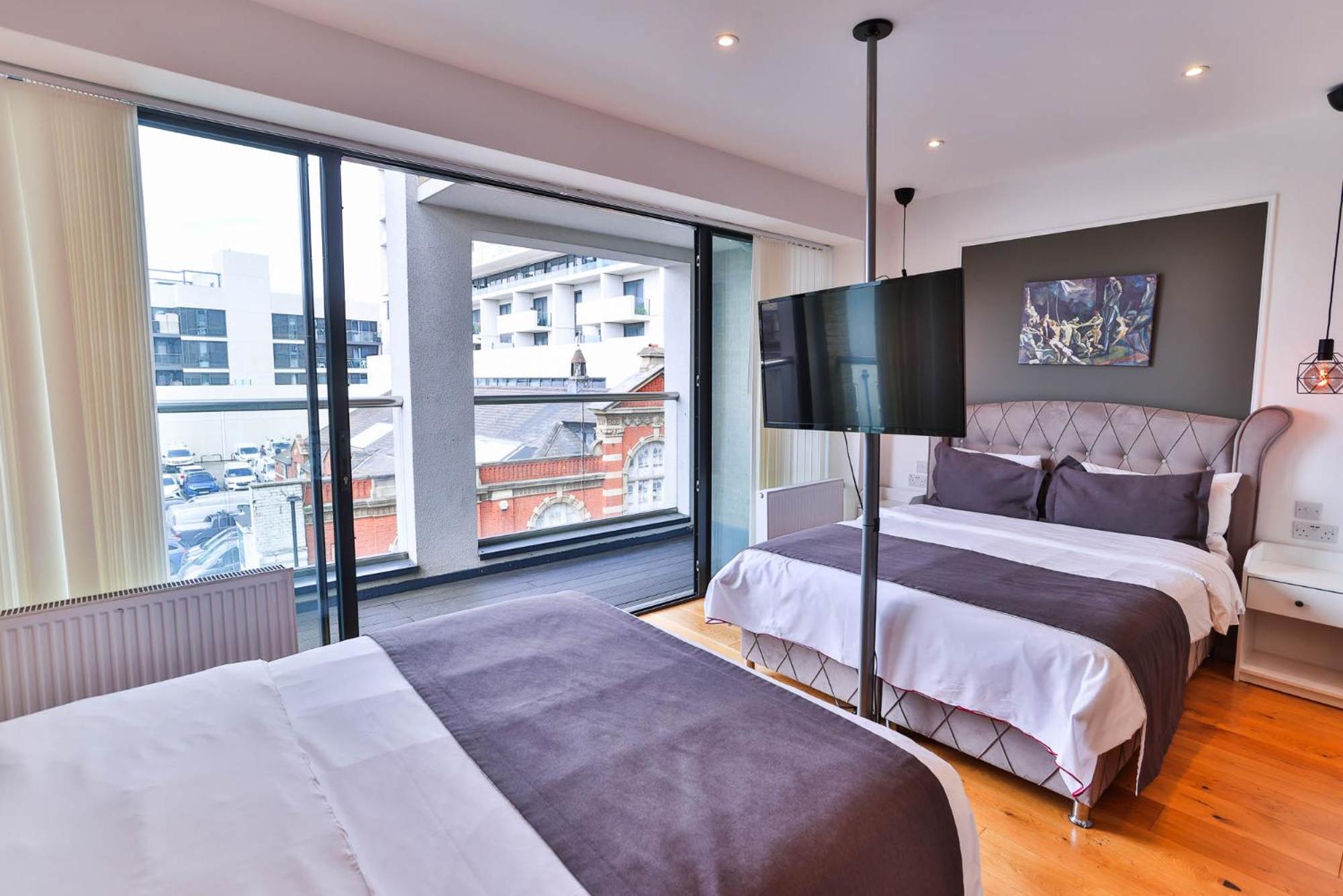 Goodwin St Capsule hotel London